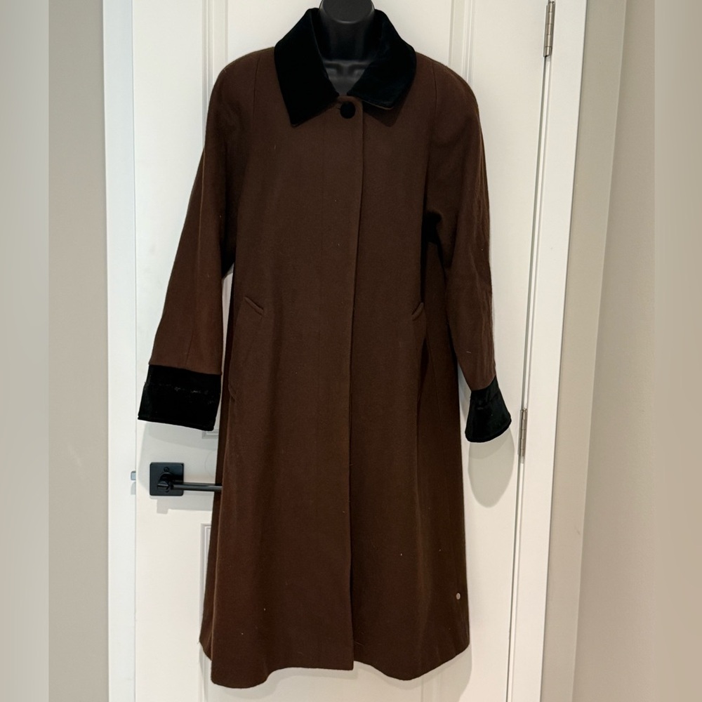 Mario De Pinto Vintage Made In USA Wool Velvet Detail Long Coat